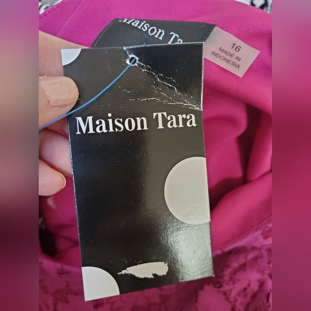 Sold Out Maison Tara NWT Lace Mini Dress - Picture 12 of 15